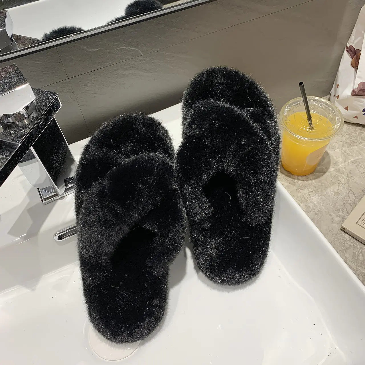 Fashionable European American Outerwear Crossover Style